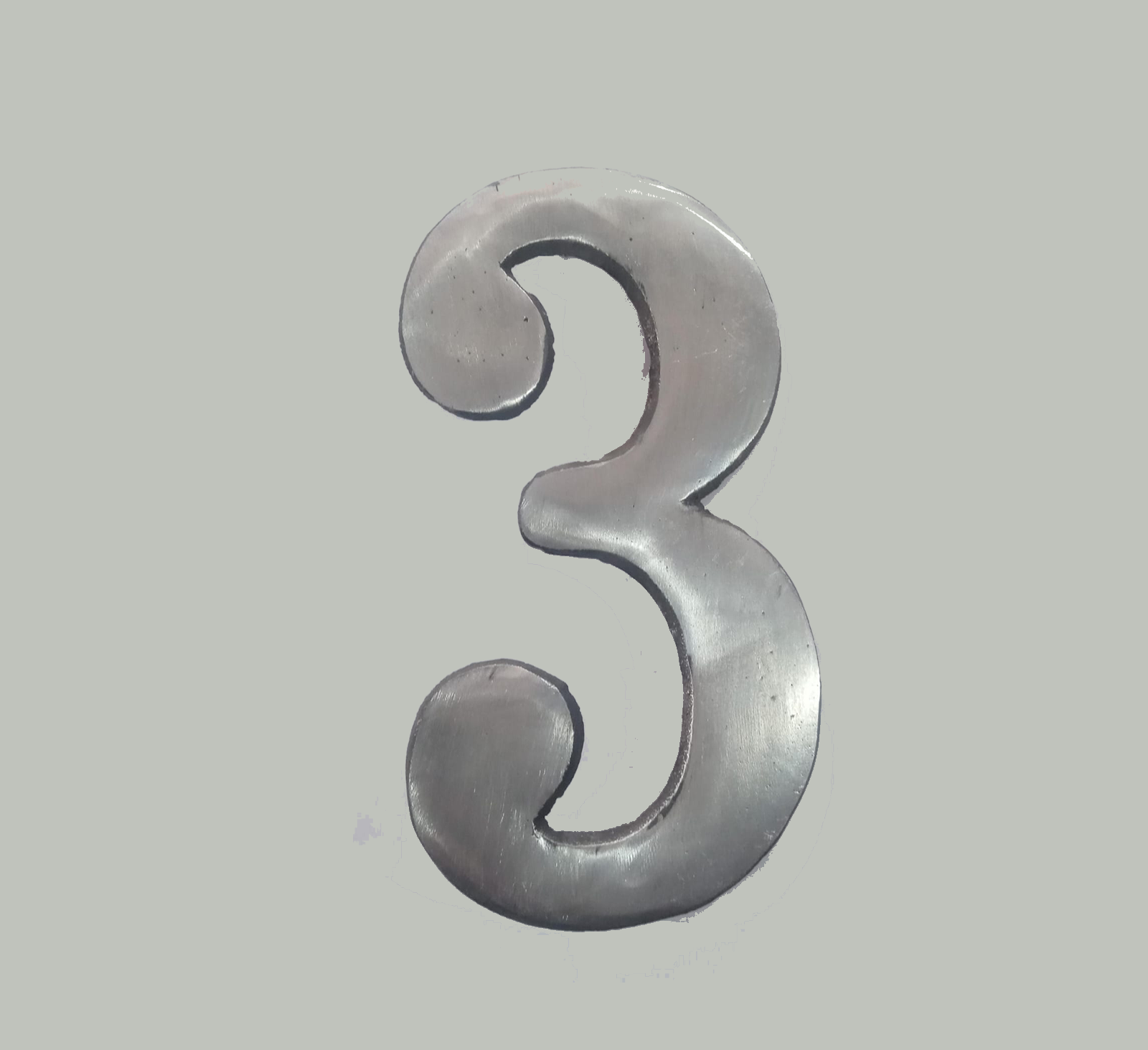 NÚMERO GRANDE EM ANTIMÔNIO