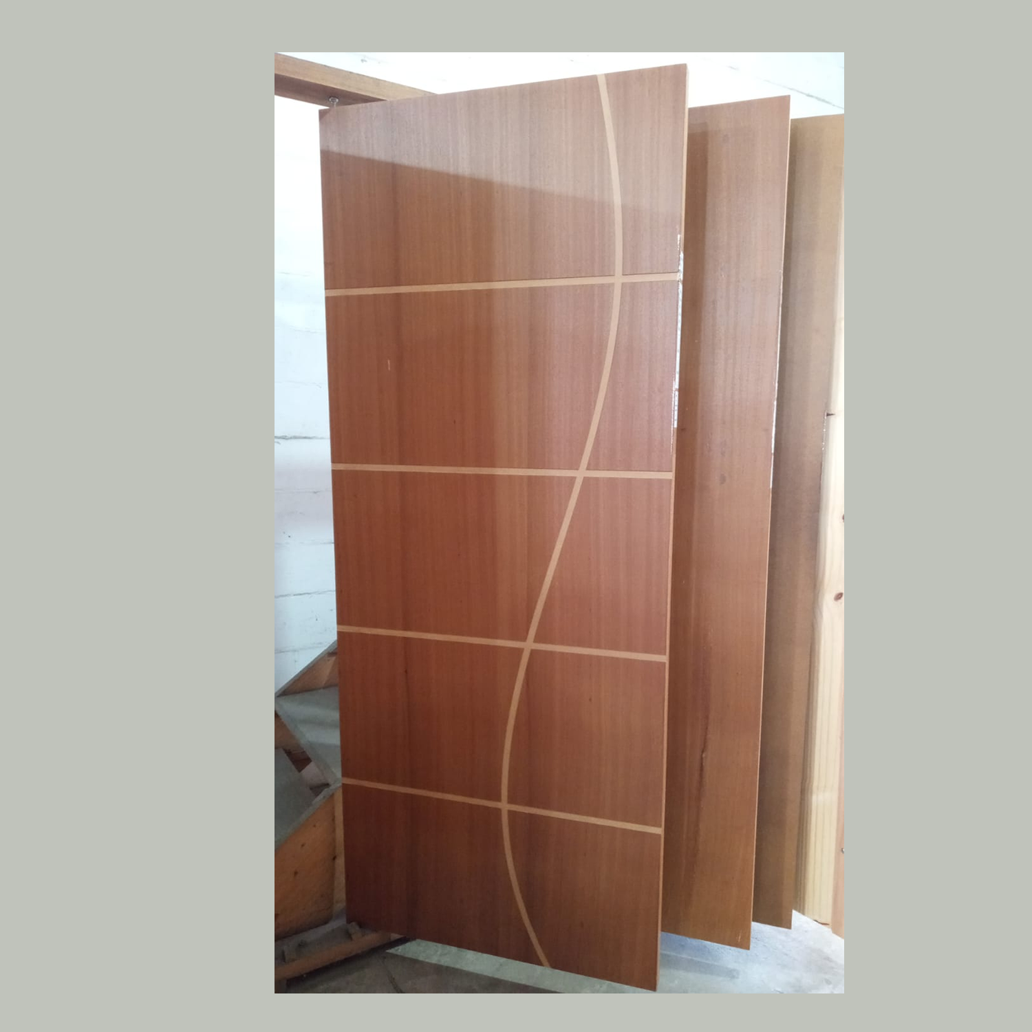 PORTA FRISADA MOD.08